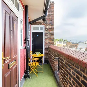 Stunning 1 Bed Flat In The Heart Of Greenwich London